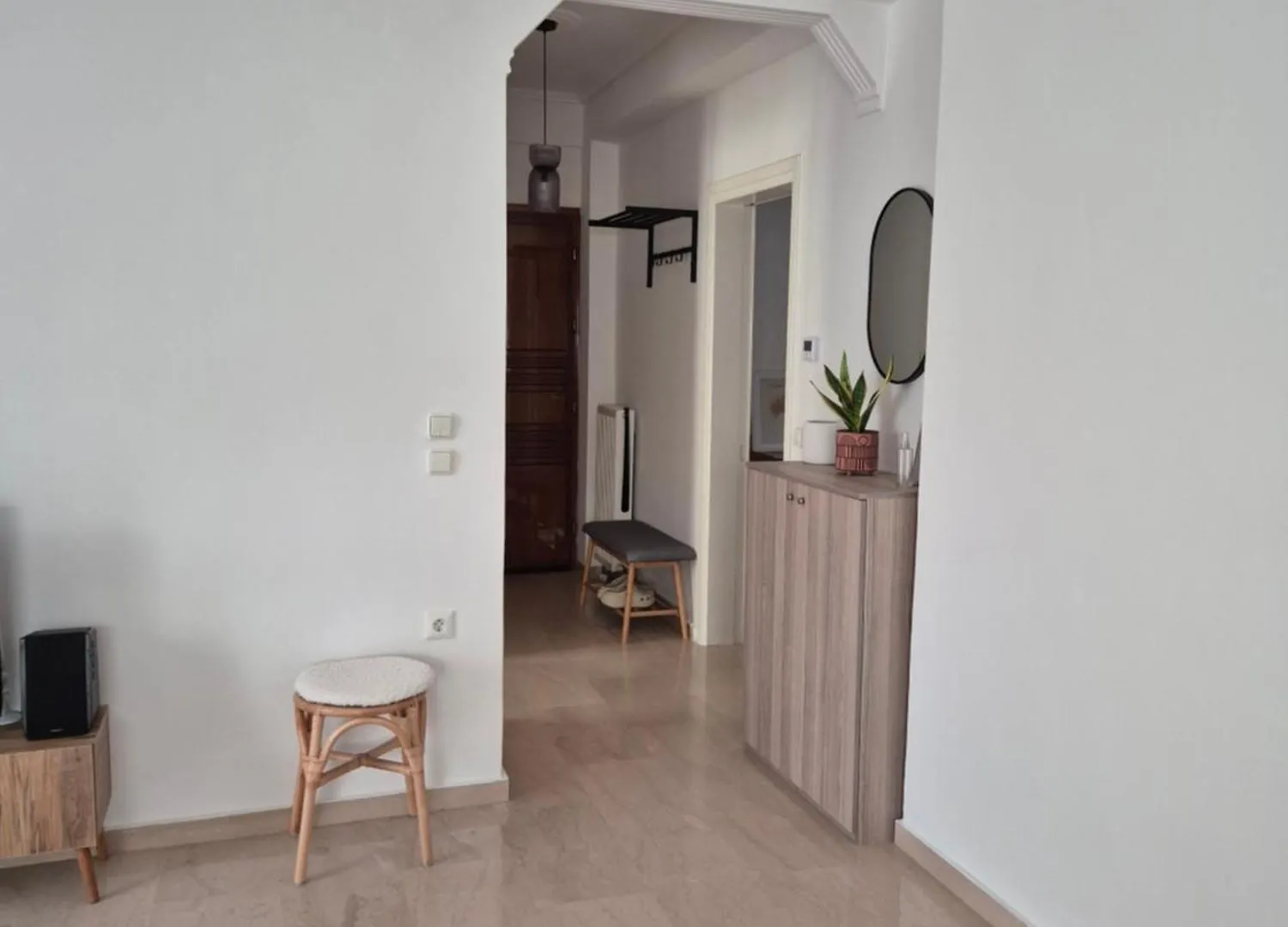 Vintage & Minimal Apartment Thessaloniki