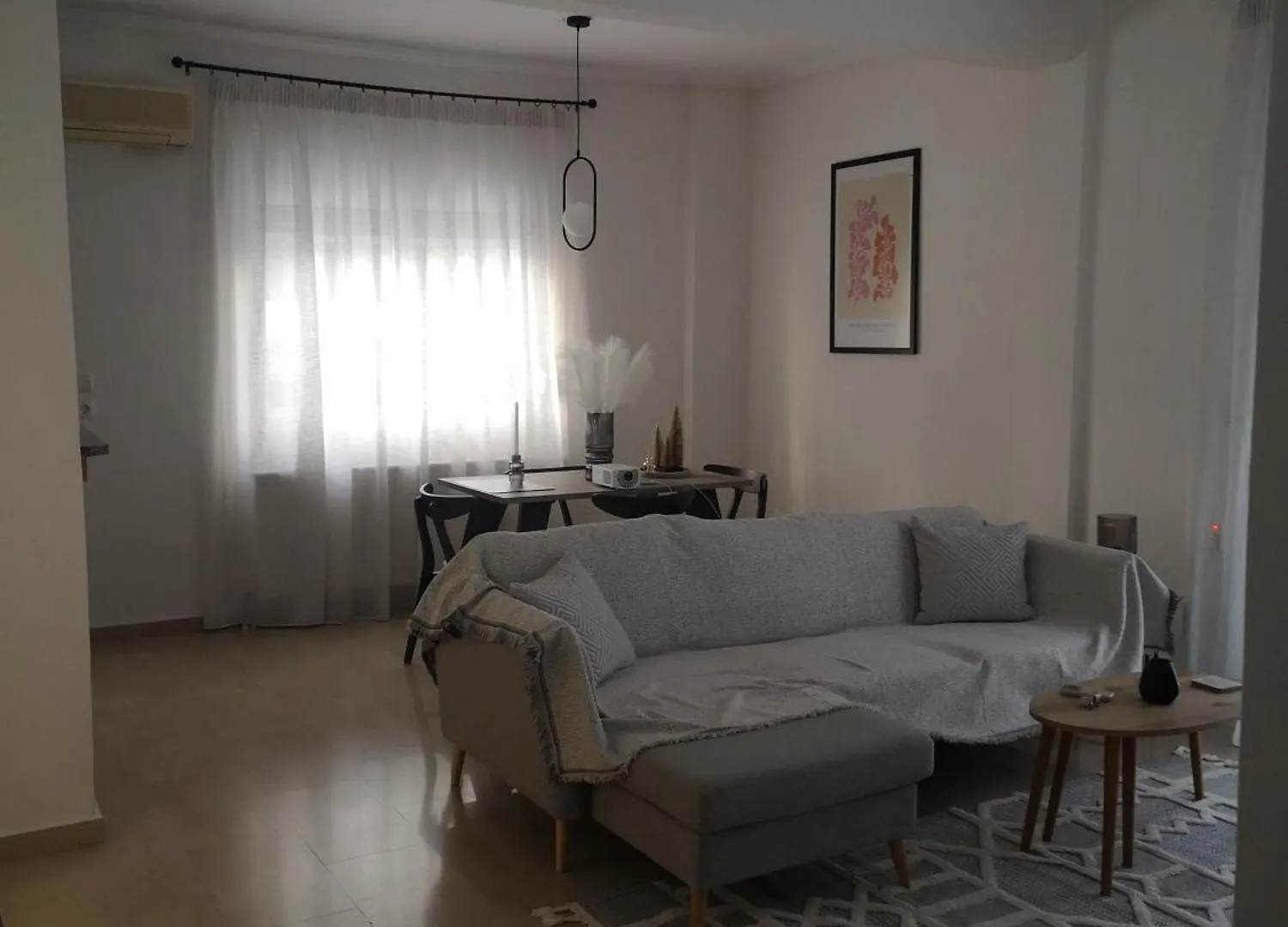 Vintage & Minimal Apartment Thessaloniki